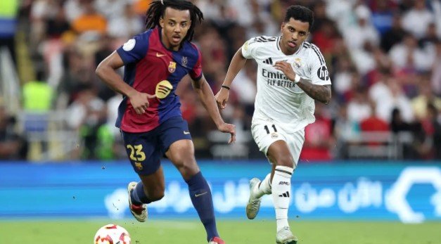Manfaatkan Kekacauan Real Madrid Manchester United Tertarik Bajak Pemain Serbabisa asal Brasil