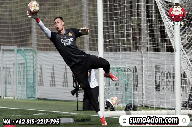 Andriy Lunin selalu berada di bawah bayang-bayang Thibaut Courtois di Real Madrid.