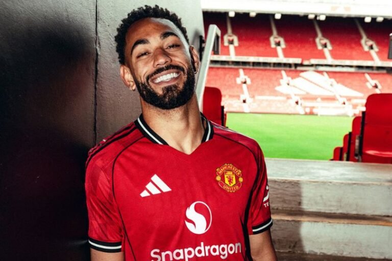 Rekap Transfer Resmi Manchester United Hari Ini: 2 Pemain Baru Datang, Siapa Dilepas?